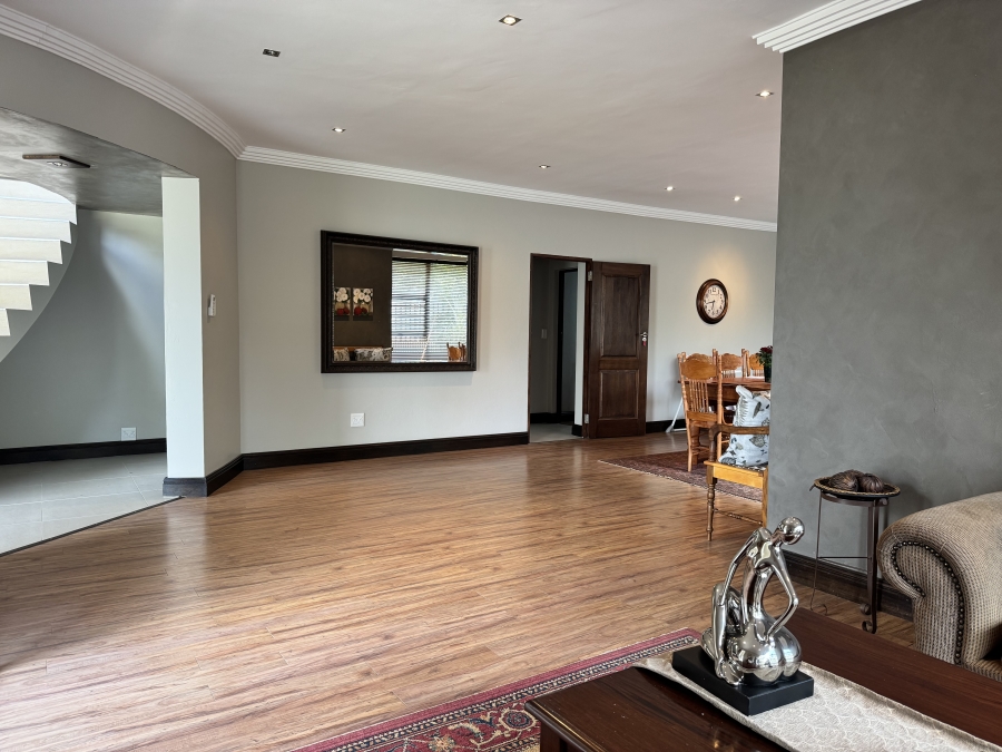 4 Bedroom Property for Sale in Wilkoppies North West